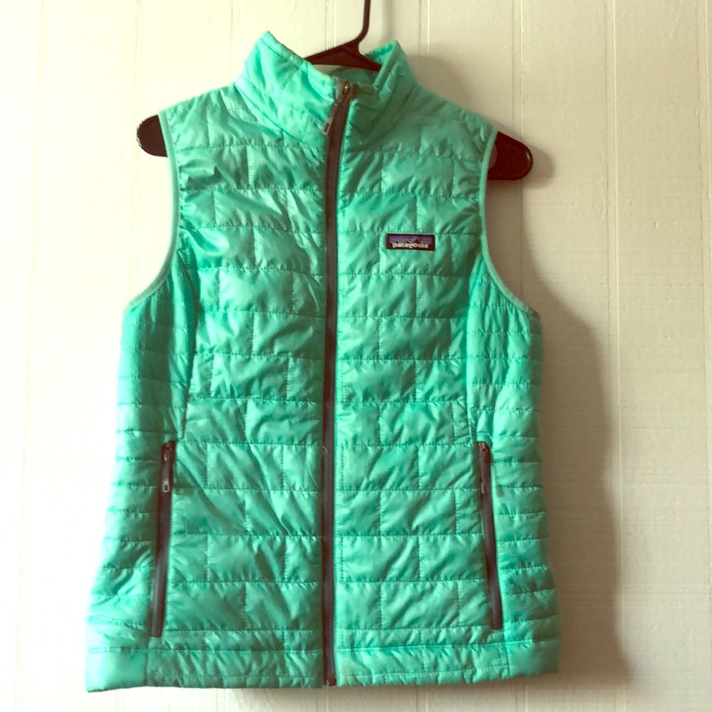 Women’s Patagonia synthetic down vest